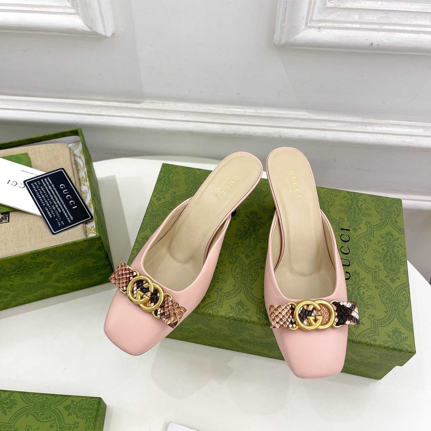 Gucci Women's Interlocking G Mule - FashionPlug