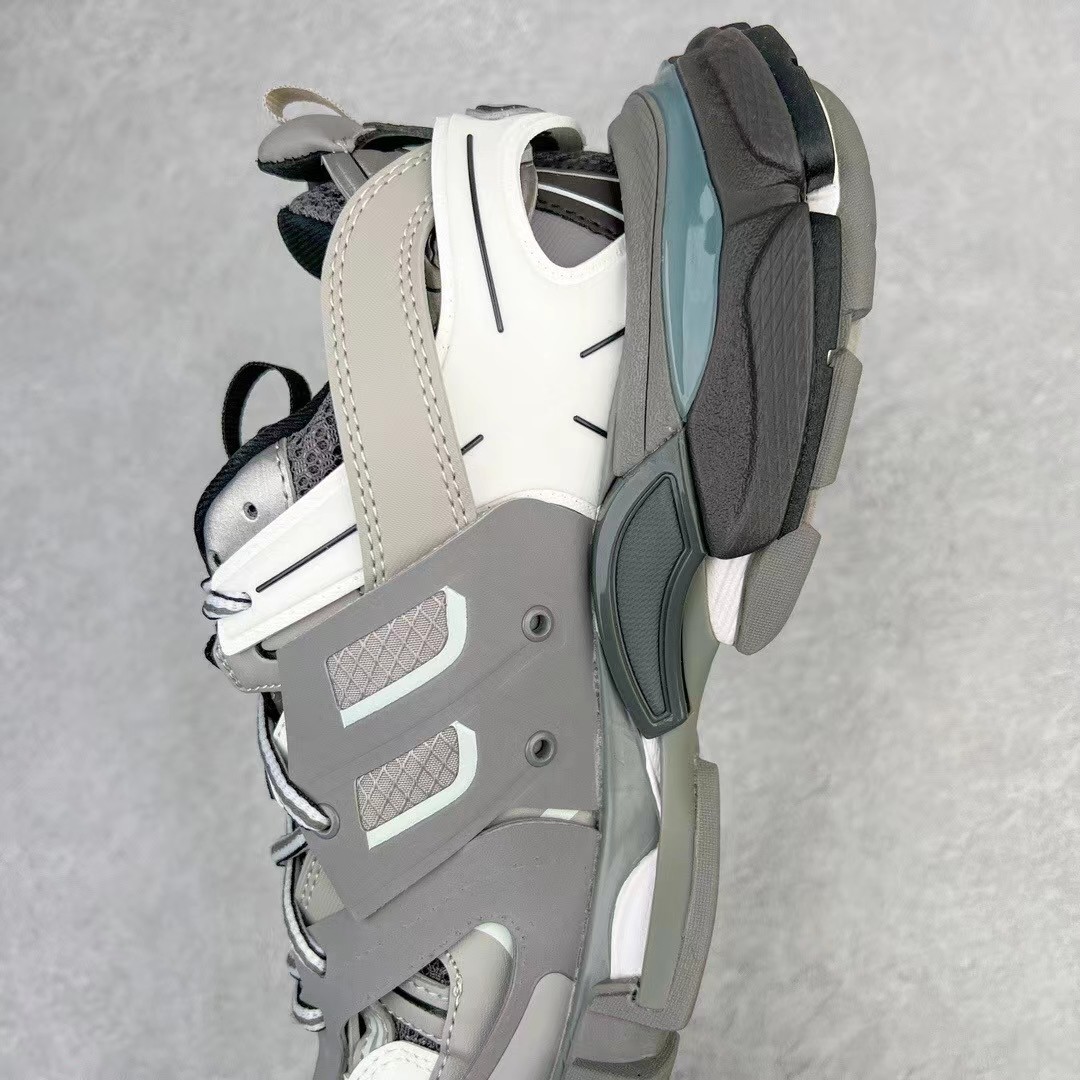 Balenciaga Track Sneaker  - FashionPlug