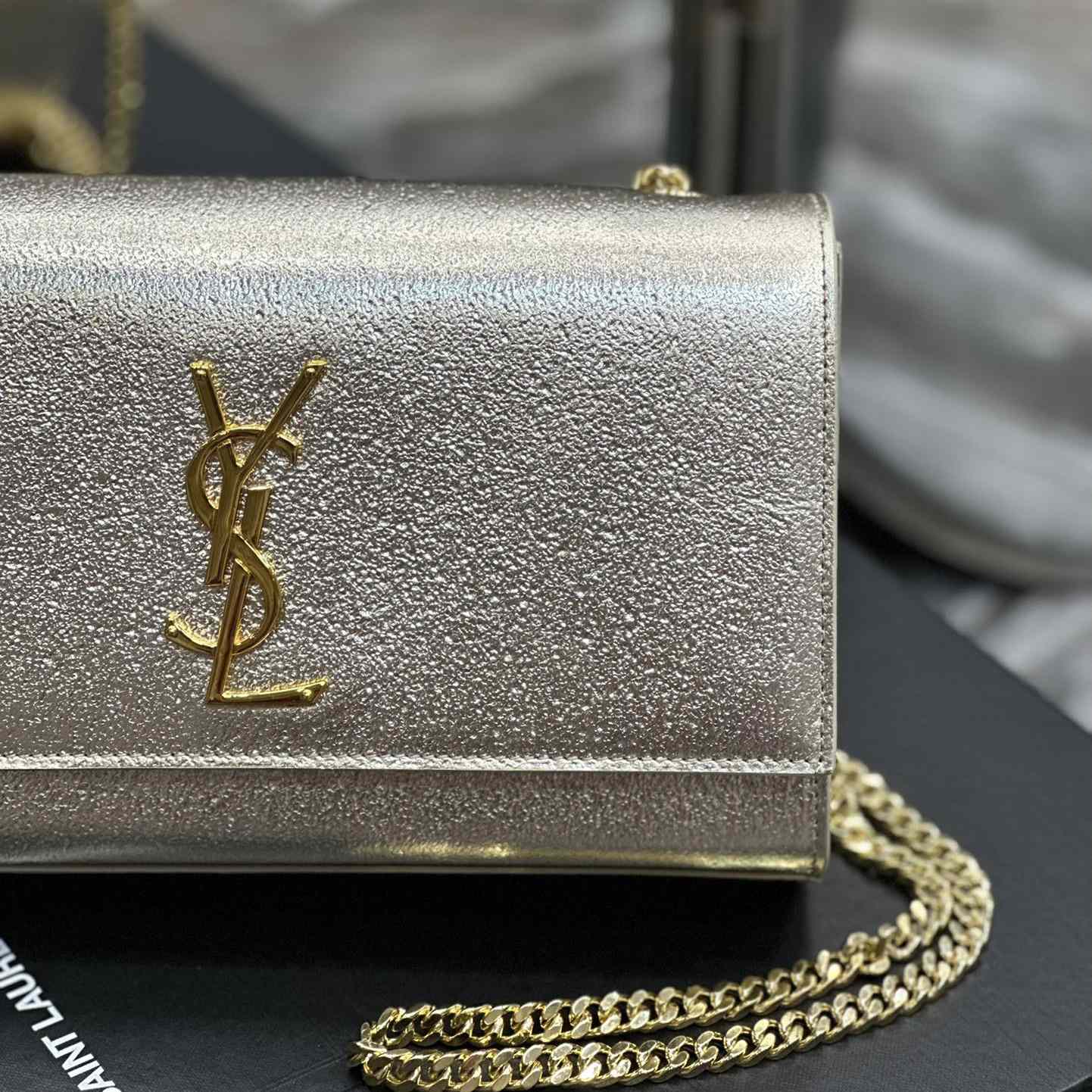 Saint Laurent Kate Medium In Grain De Poudre Embossed Leather  (24x14.5x5cm)  - FashionPlug