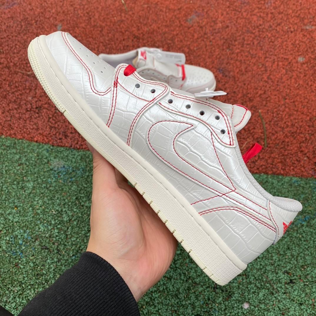 Tracis Scott x Air Jordan 1 Low Golf TS Sneaker      DM7866-601 - FashionPlug