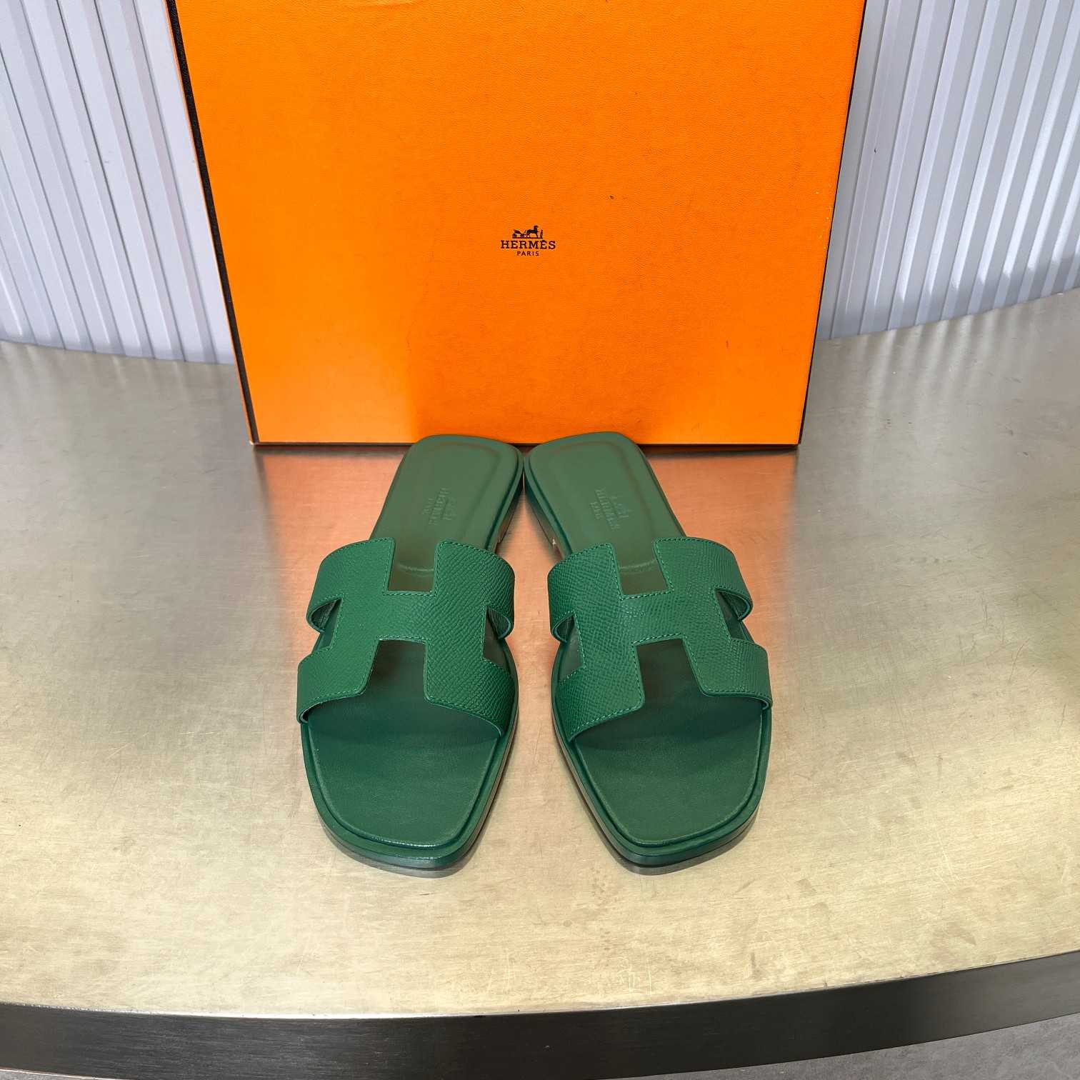 Hermes Izmir Sandal - FashionPlug