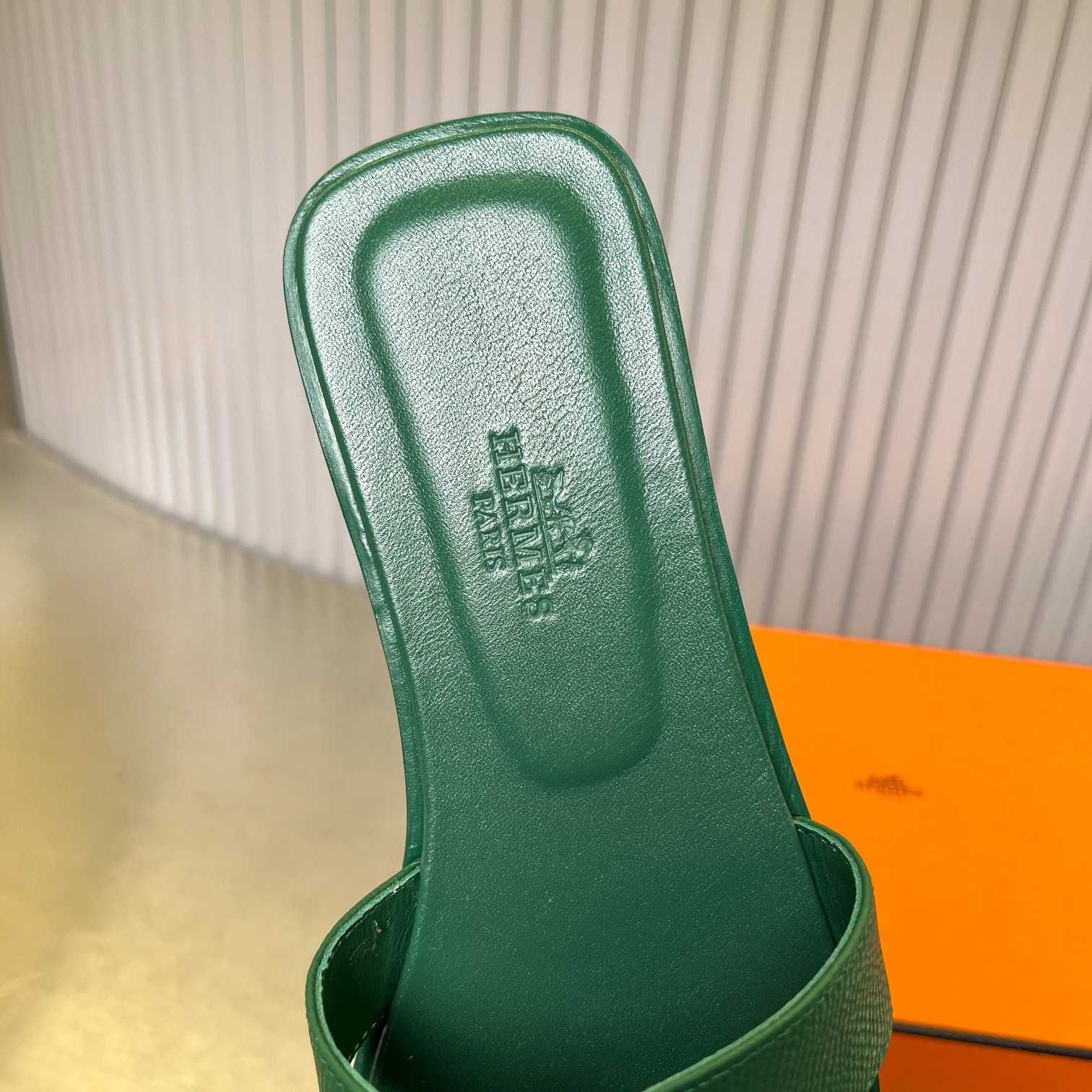 Hermes Izmir Sandal - FashionPlug