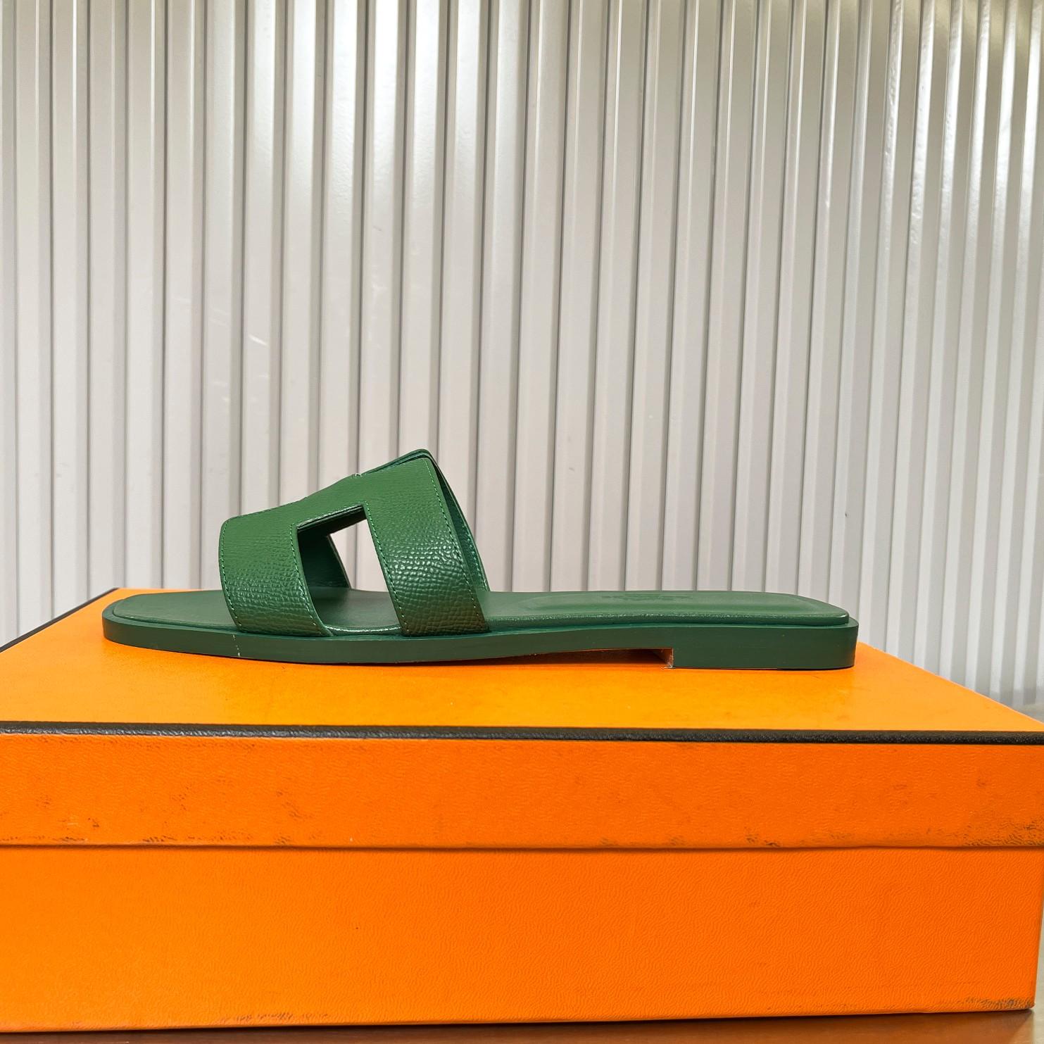 Hermes Izmir Sandal - FashionPlug