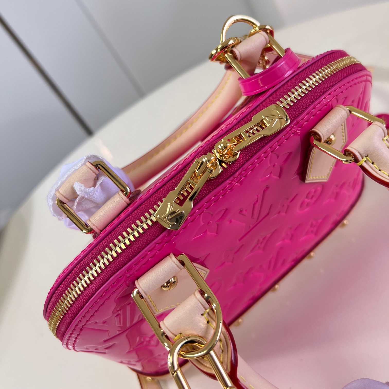 Louis Vuitton Alma BB   M90611 - FashionPlug