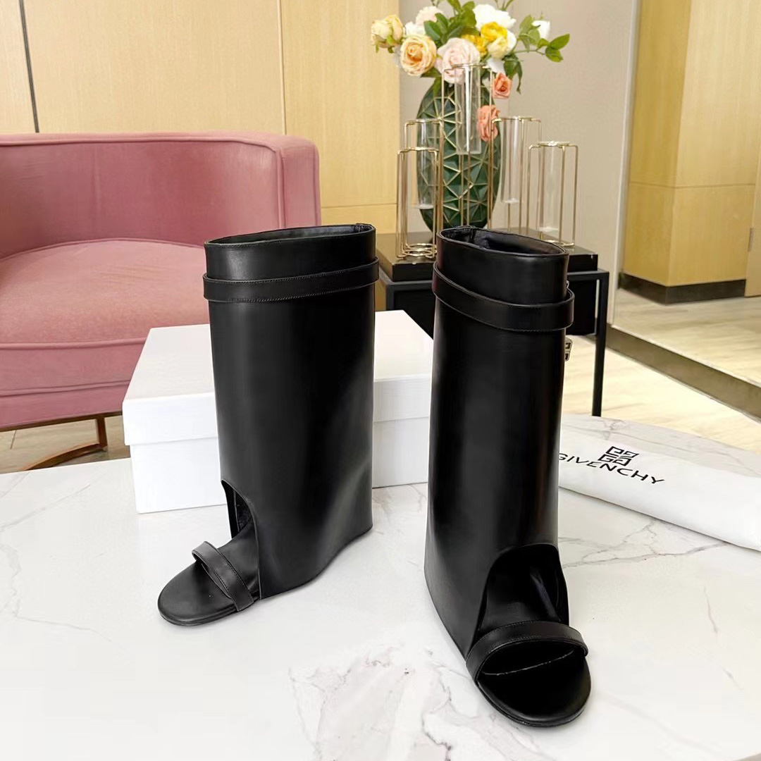 Givenchy Shark Lock Sandals In Leather - FashionPlug