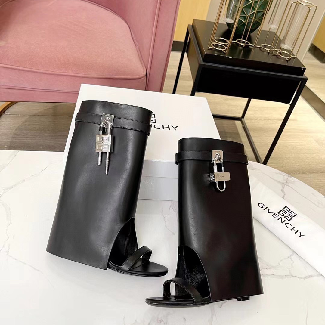 Givenchy Shark Lock Sandals In Leather - FashionPlug