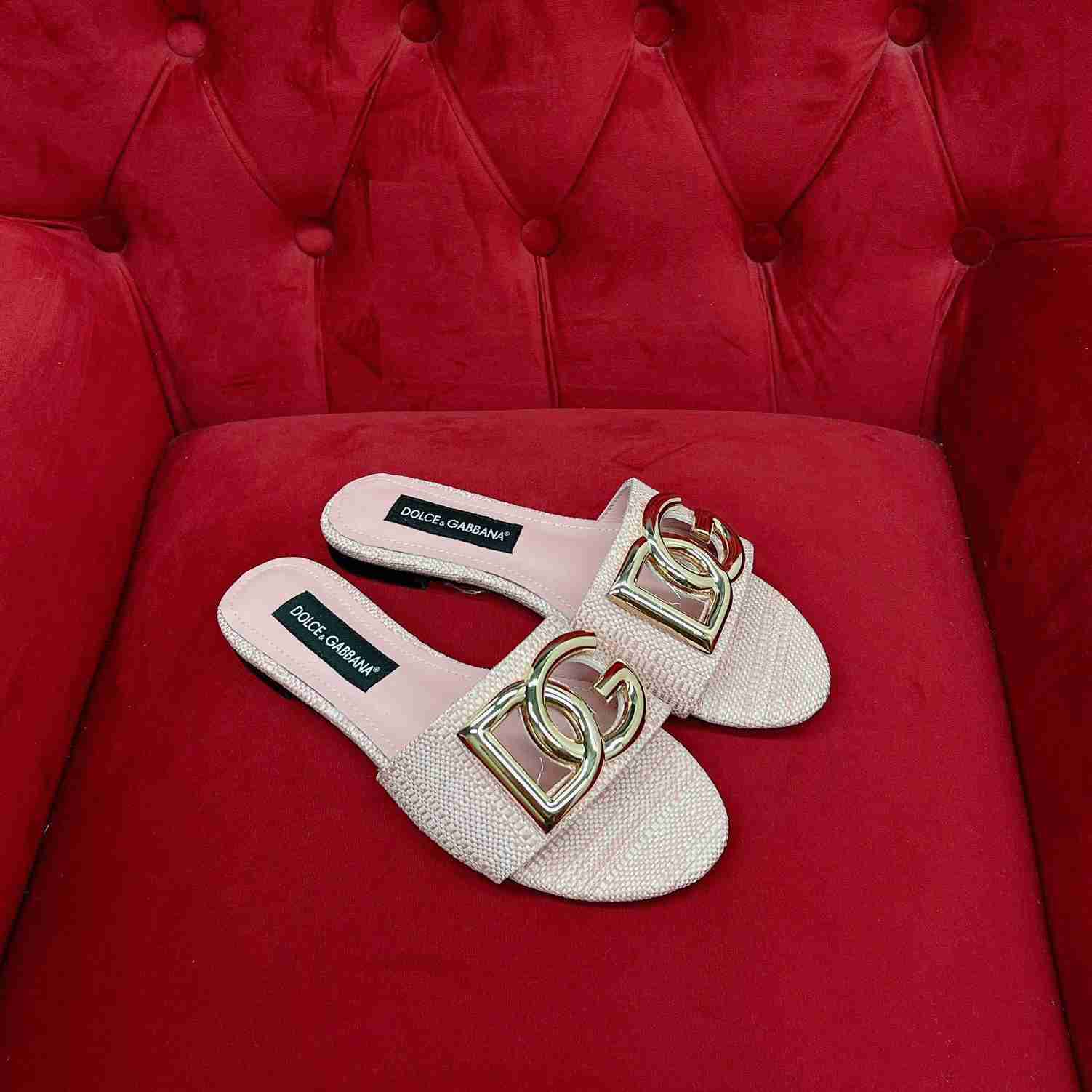 Dolce & Gabbana Raffia Sliders - FashionPlug