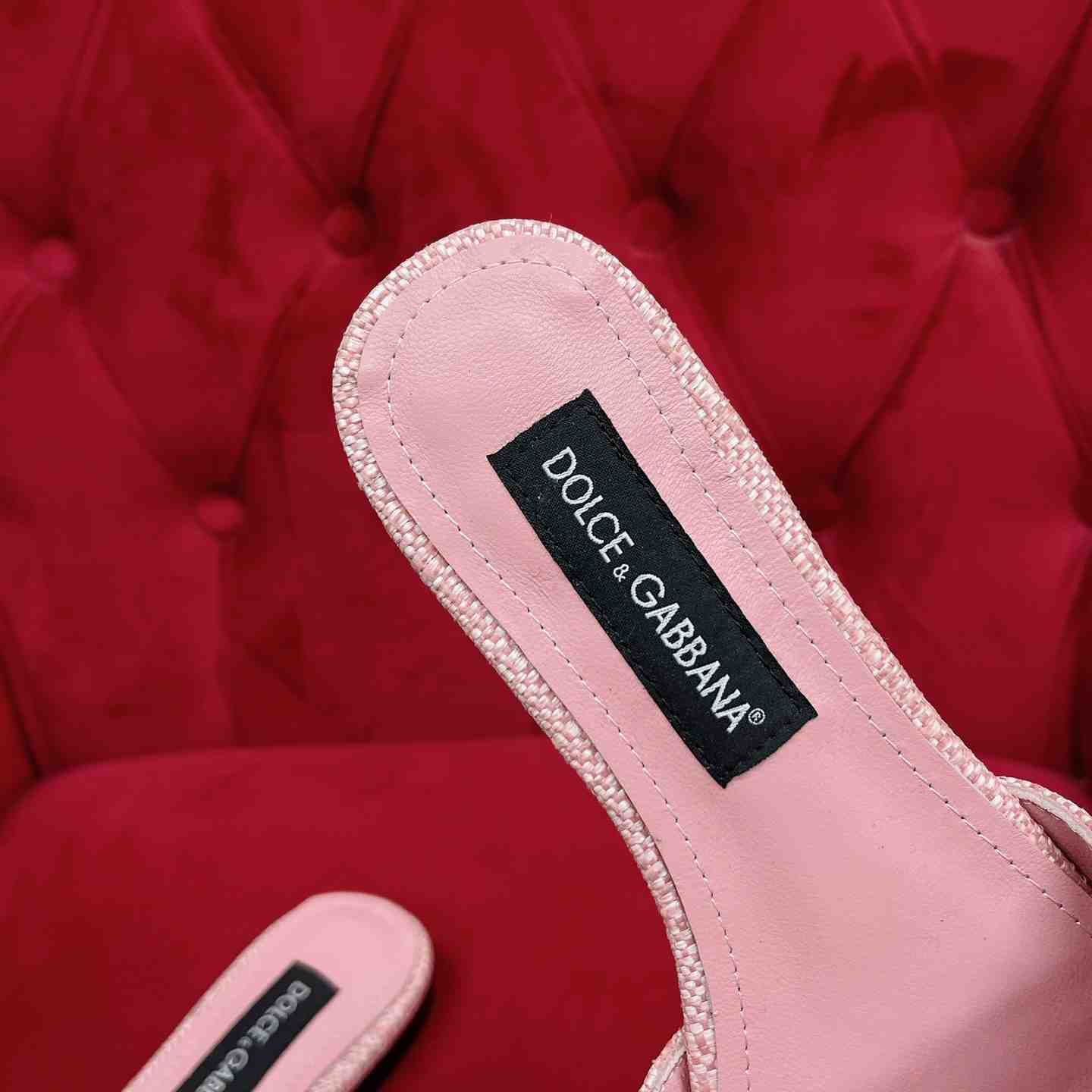 Dolce & Gabbana Raffia Sliders - FashionPlug