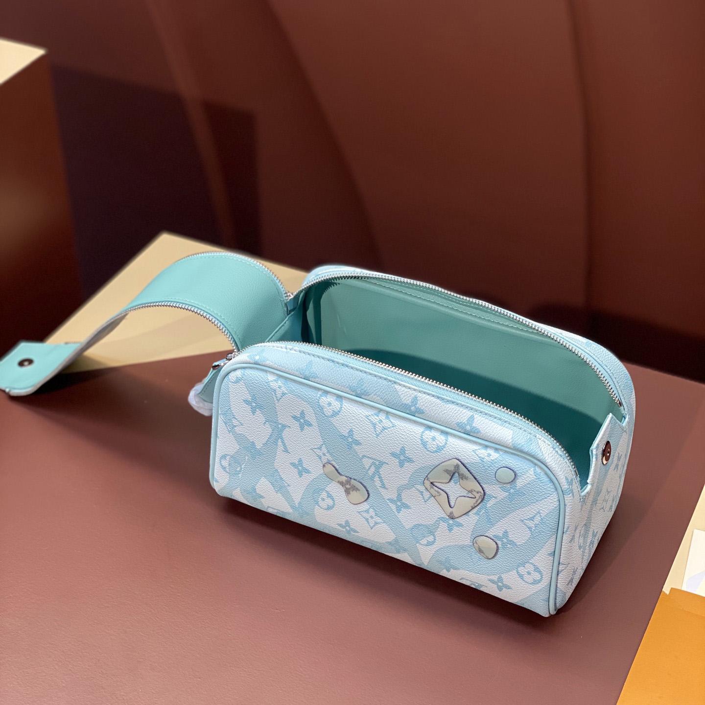 Louis Vuitton Dopp Kit    M82337 - FashionPlug