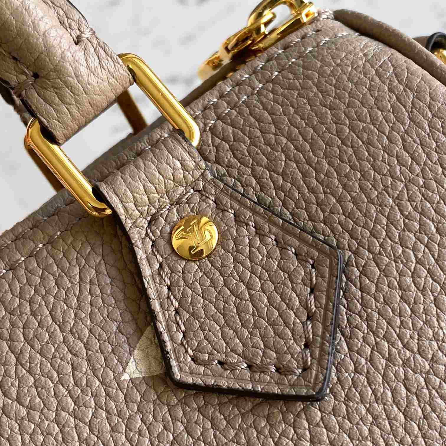 Louis Vuitton Nano Speedy       M82890 - FashionPlug