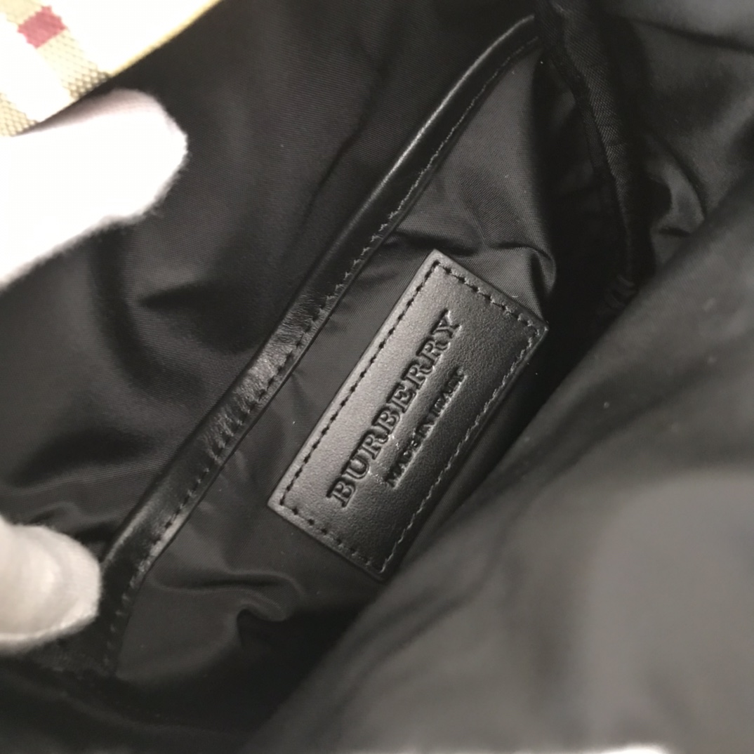 Burberry Freddie Bag - FashionPlug