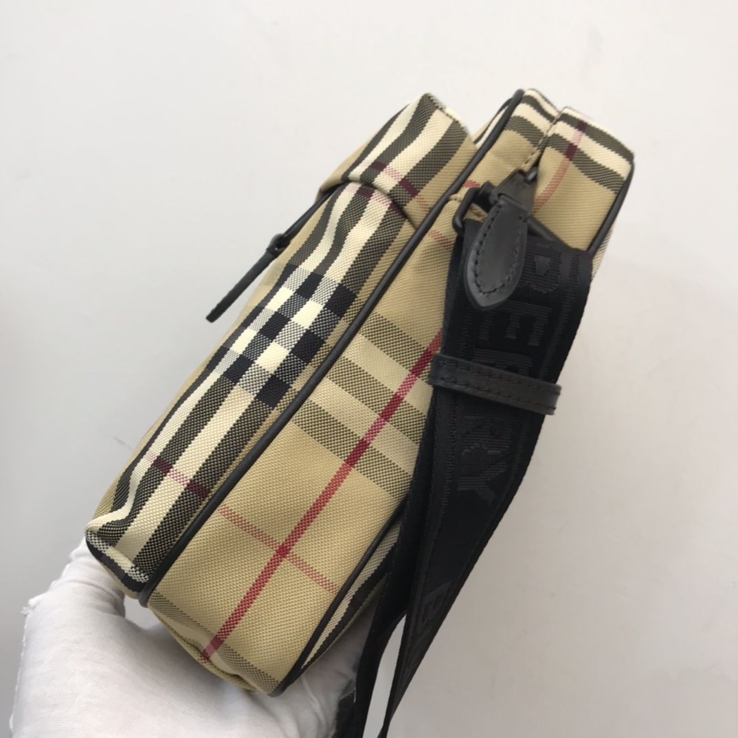 Burberry Freddie Bag - FashionPlug