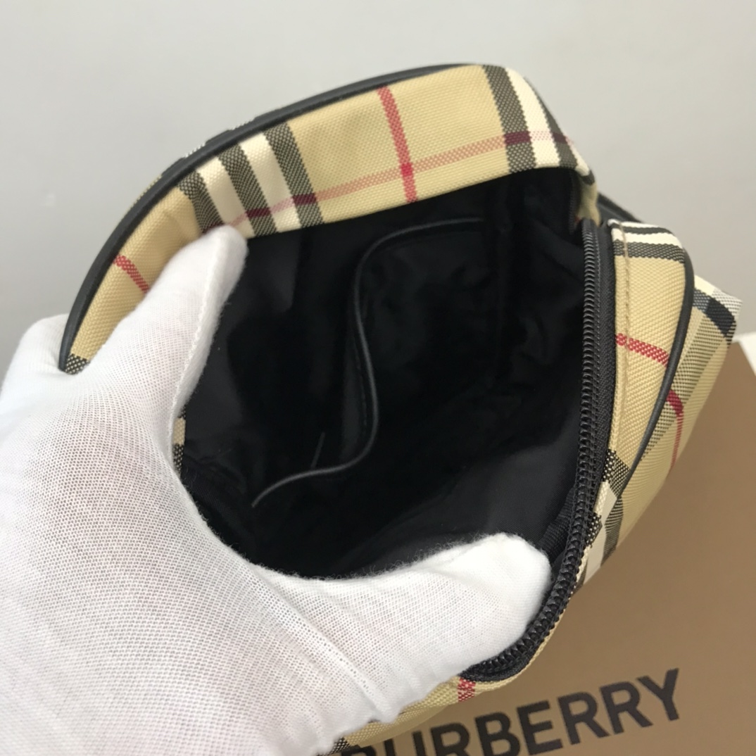 Burberry Freddie Bag - FashionPlug