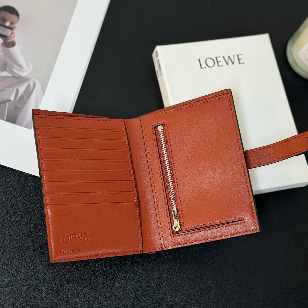 Loewe Medium Vertical Grained-Leather Wallet(14×11cm) - FashionPlug