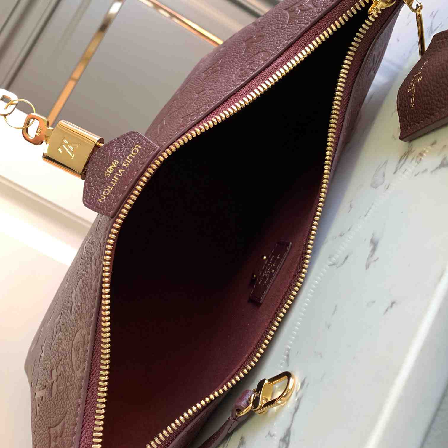 Louis Vuitton Sac Sport   M46674 - FashionPlug