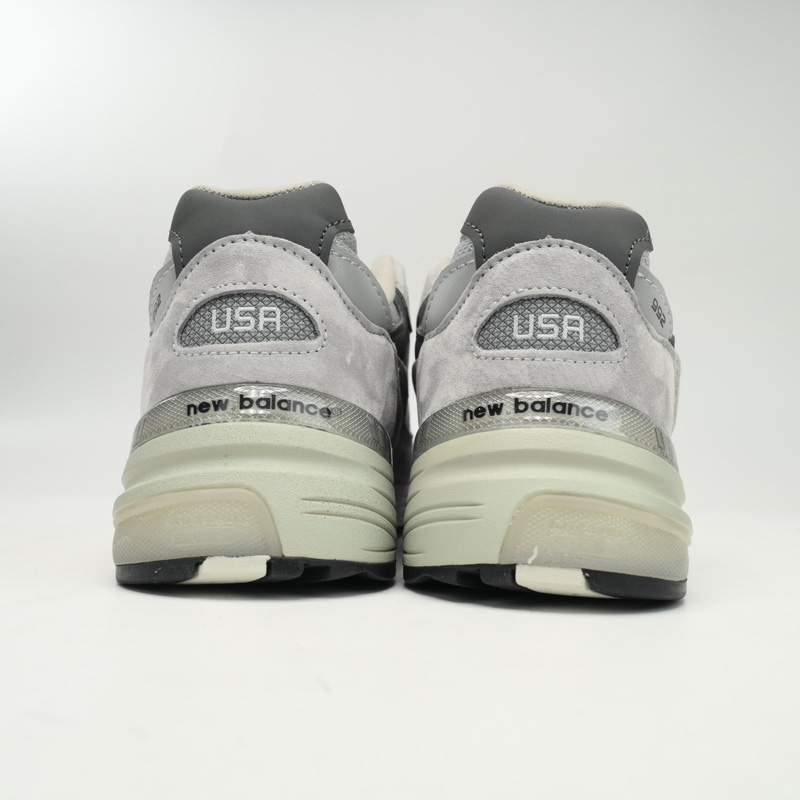 New Balance 992 Black And Gray Sneakers      M992GR  - FashionPlug