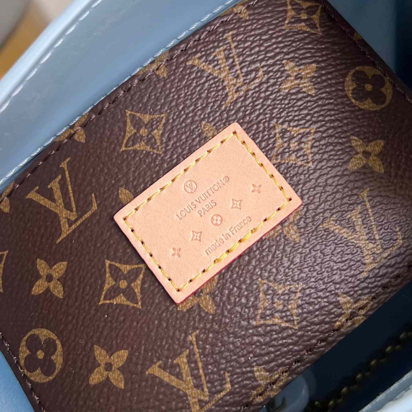 Louis Vuitton Reade PM    M24144 - FashionPlug