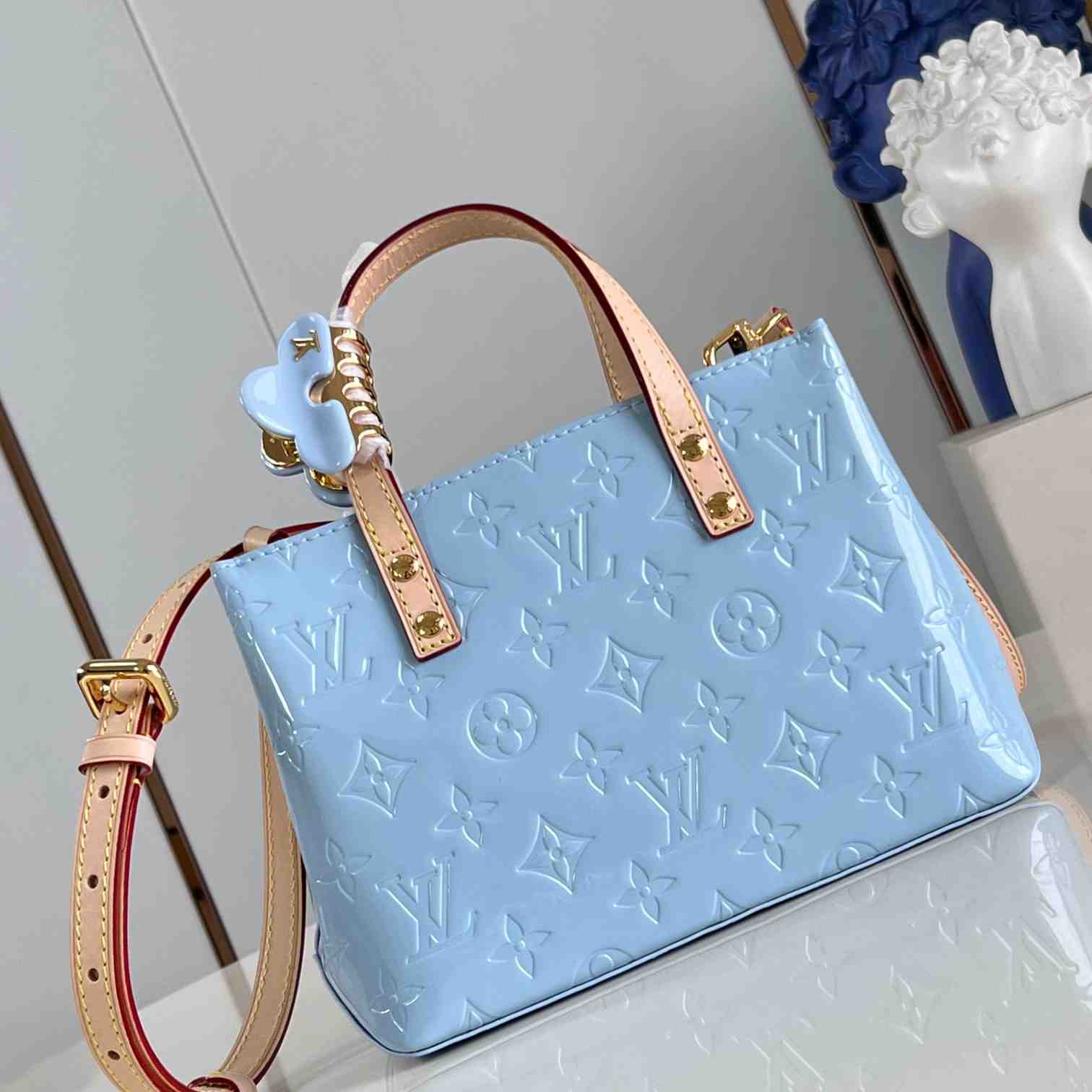 Louis Vuitton Reade PM    M24144 - FashionPlug