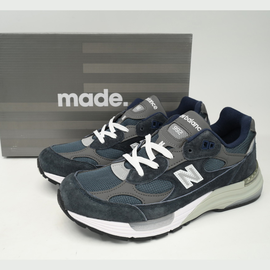New Balance 992 Navy Blue Sneakers      M992GG  - FashionPlug