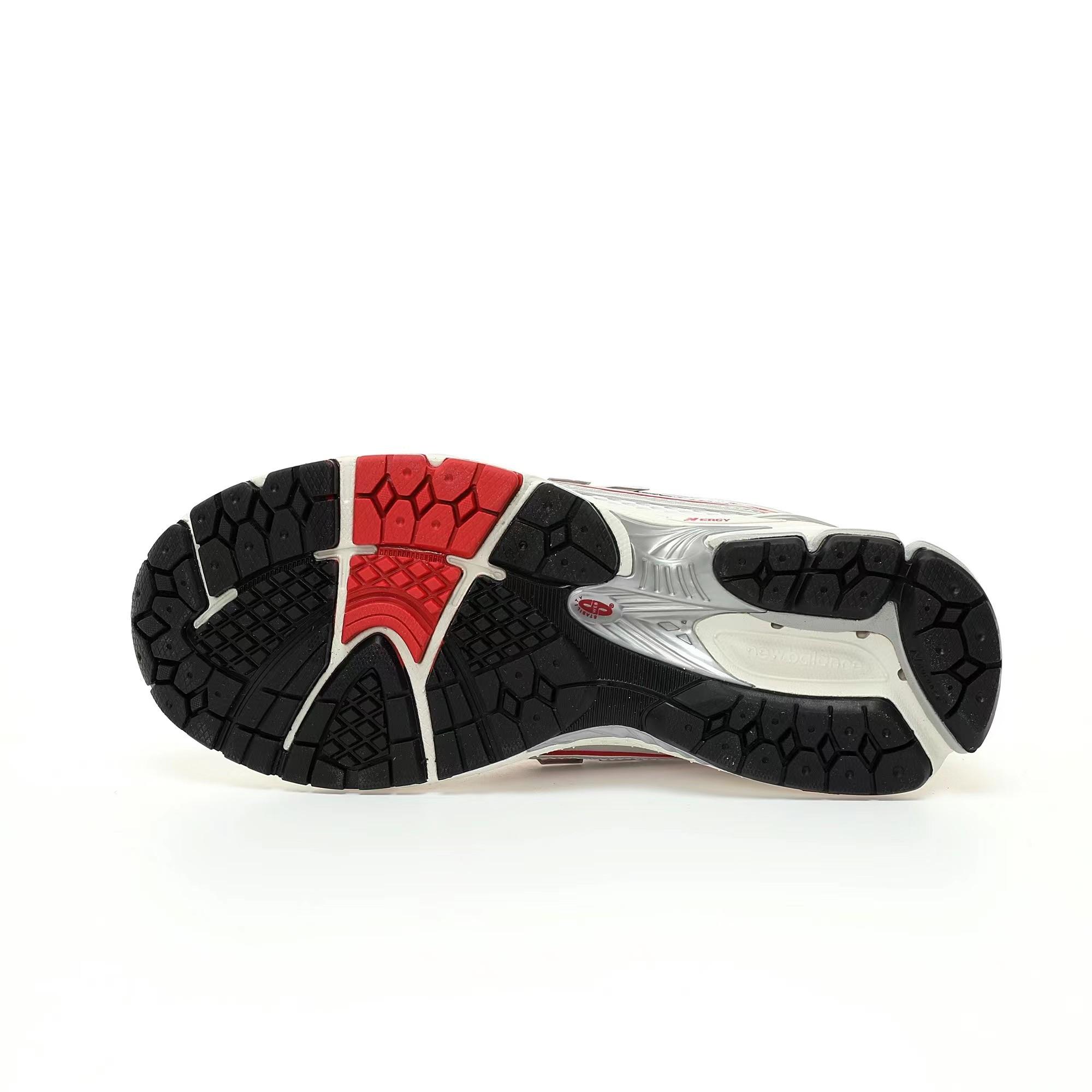 New Balance m1906r Sneakers      M1906RGA - FashionPlug