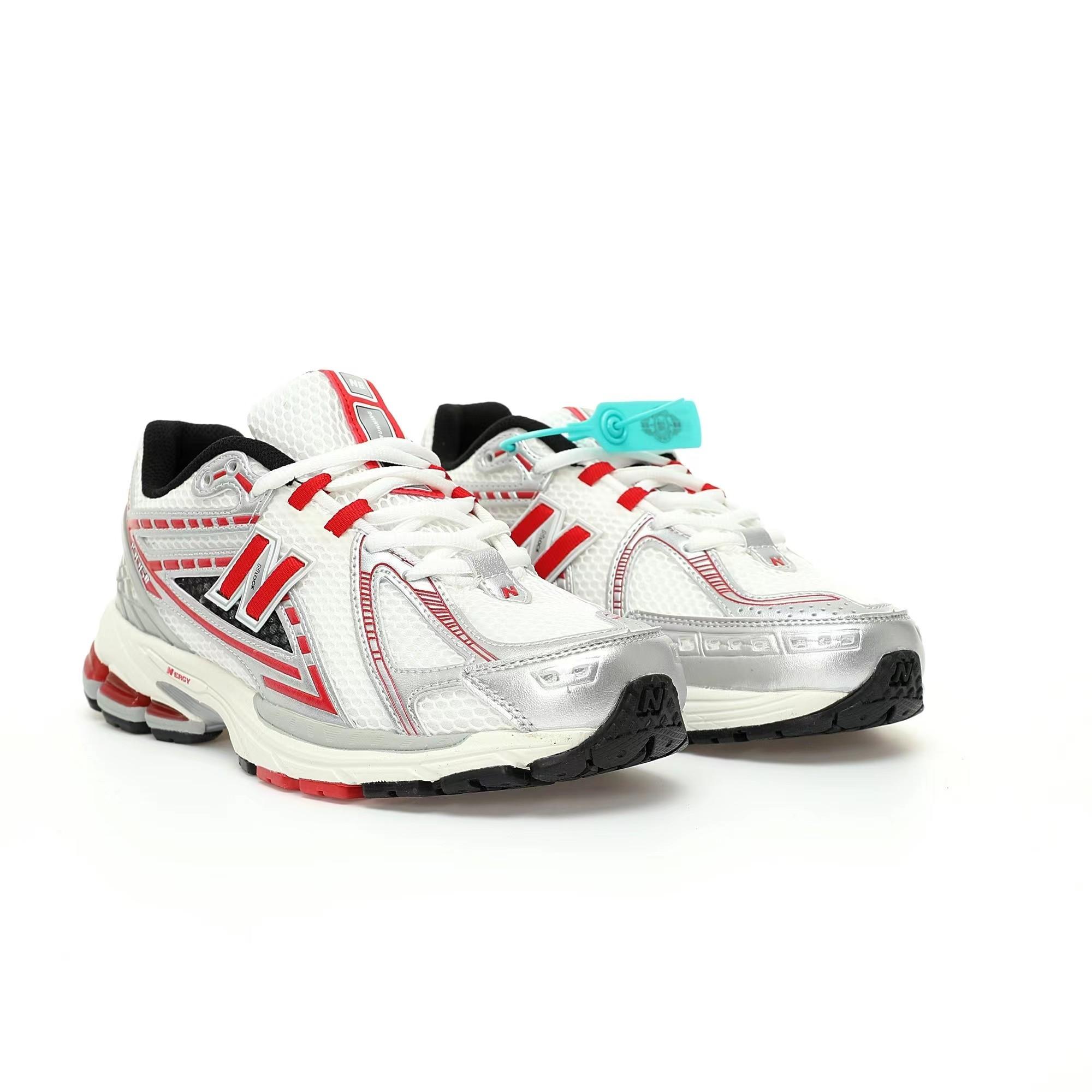 New Balance m1906r Sneakers      M1906RGA - FashionPlug