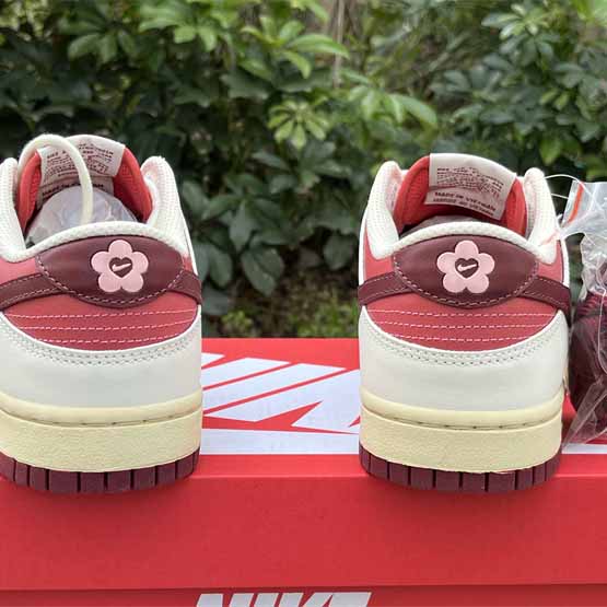 Nike Dunk Low Sneaker       HF0736-161 - FashionPlug