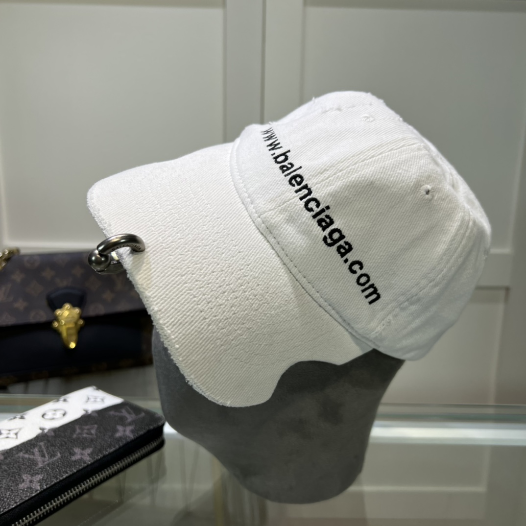 Balenciaga Embroidered-logo Six-panel Cap - FashionPlug