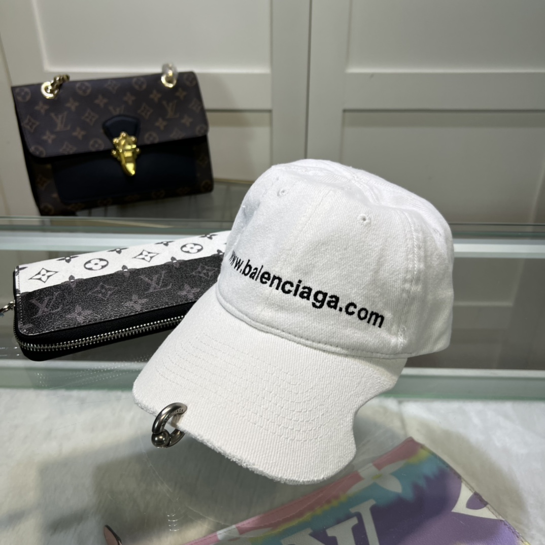 Balenciaga Embroidered-logo Six-panel Cap - FashionPlug