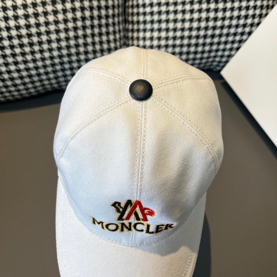 Moncler Cap - FashionPlug