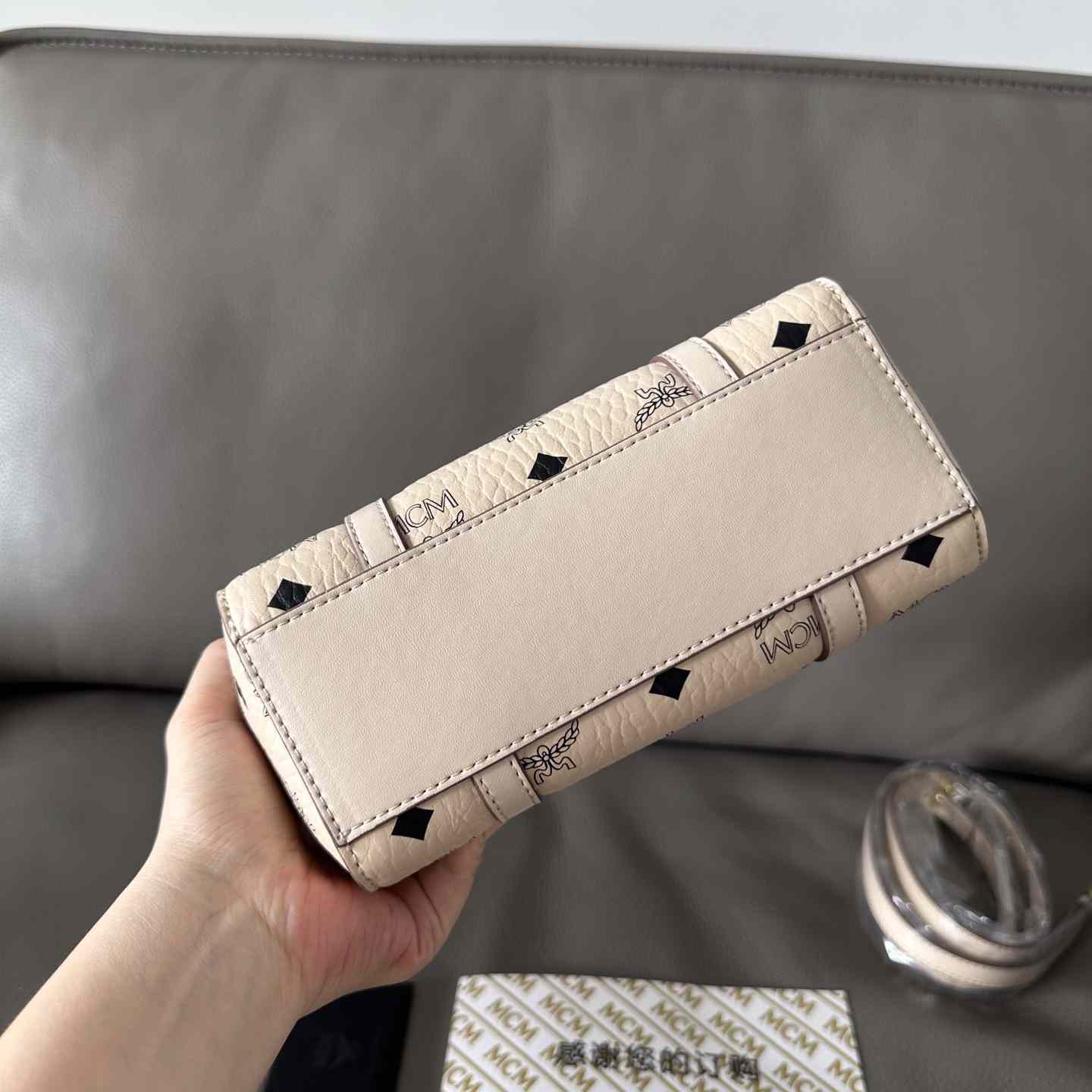 MCM Aren Top-zip Shopper In Visetos - FashionPlug
