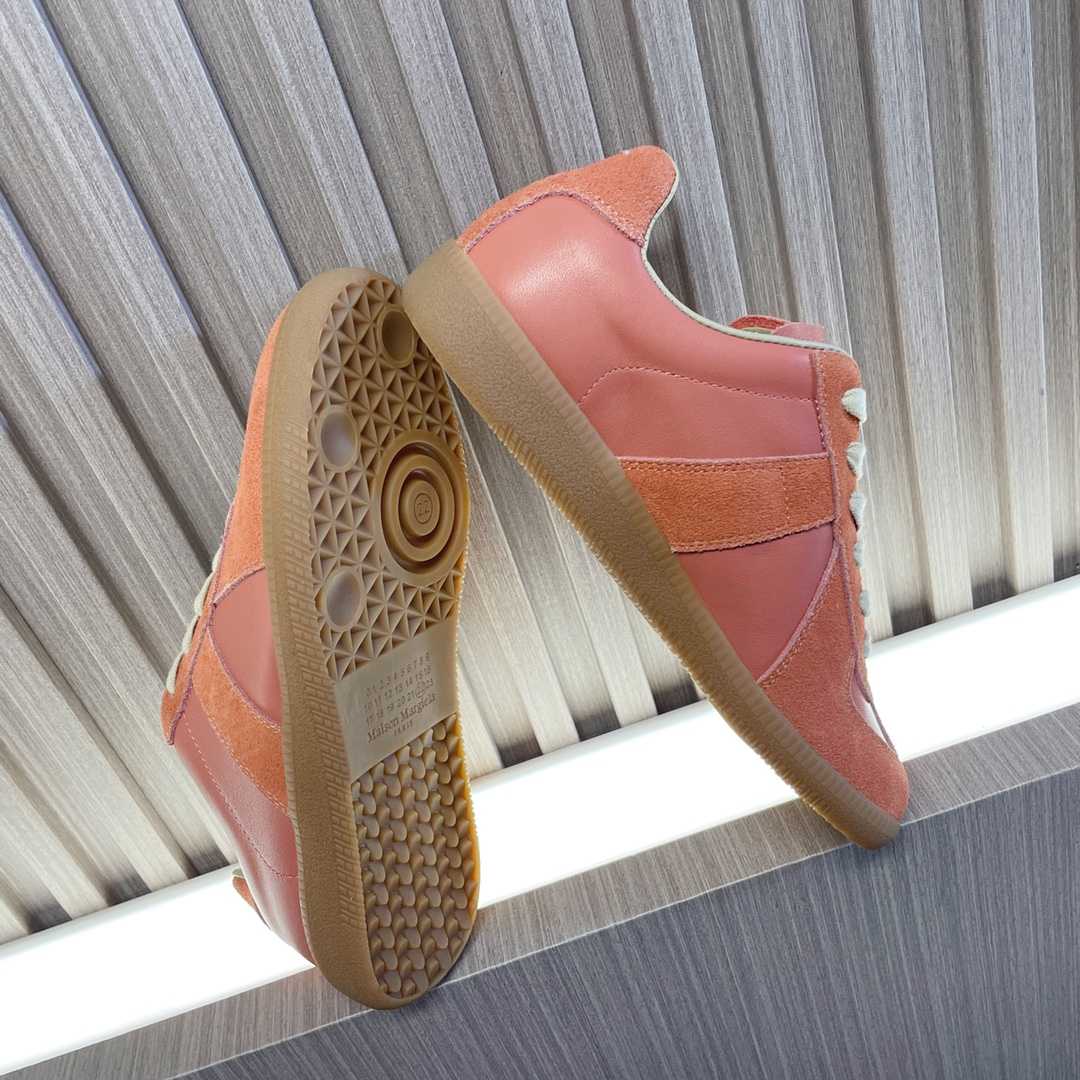 Maison Margiela Replica Low-top Sneakers  - FashionPlug