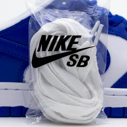 Nike Dunk Low SP Low SP “Kentucky” Sneaker       CU1726-100 - FashionPlug