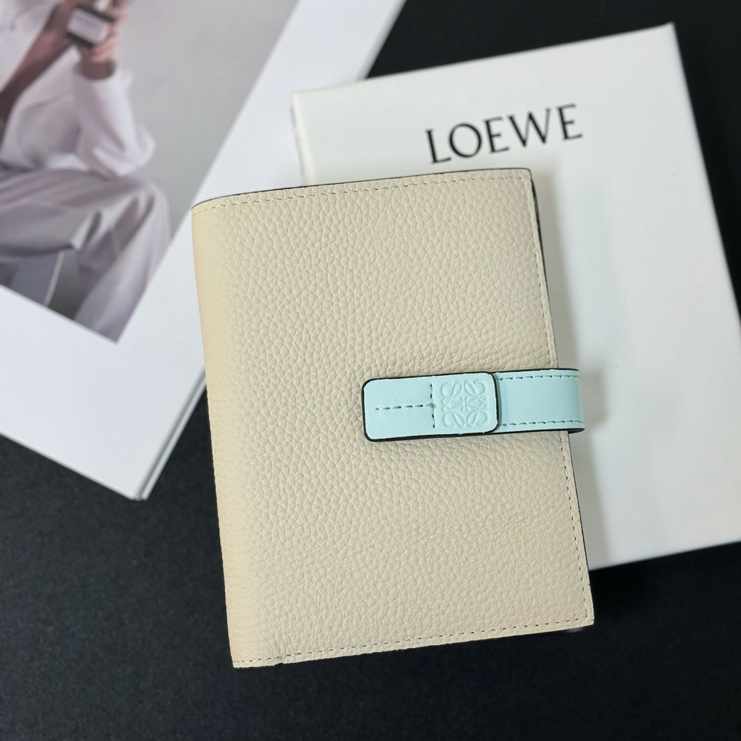 Loewe Medium Vertical Grained-Leather Wallet(14×11cm) - FashionPlug