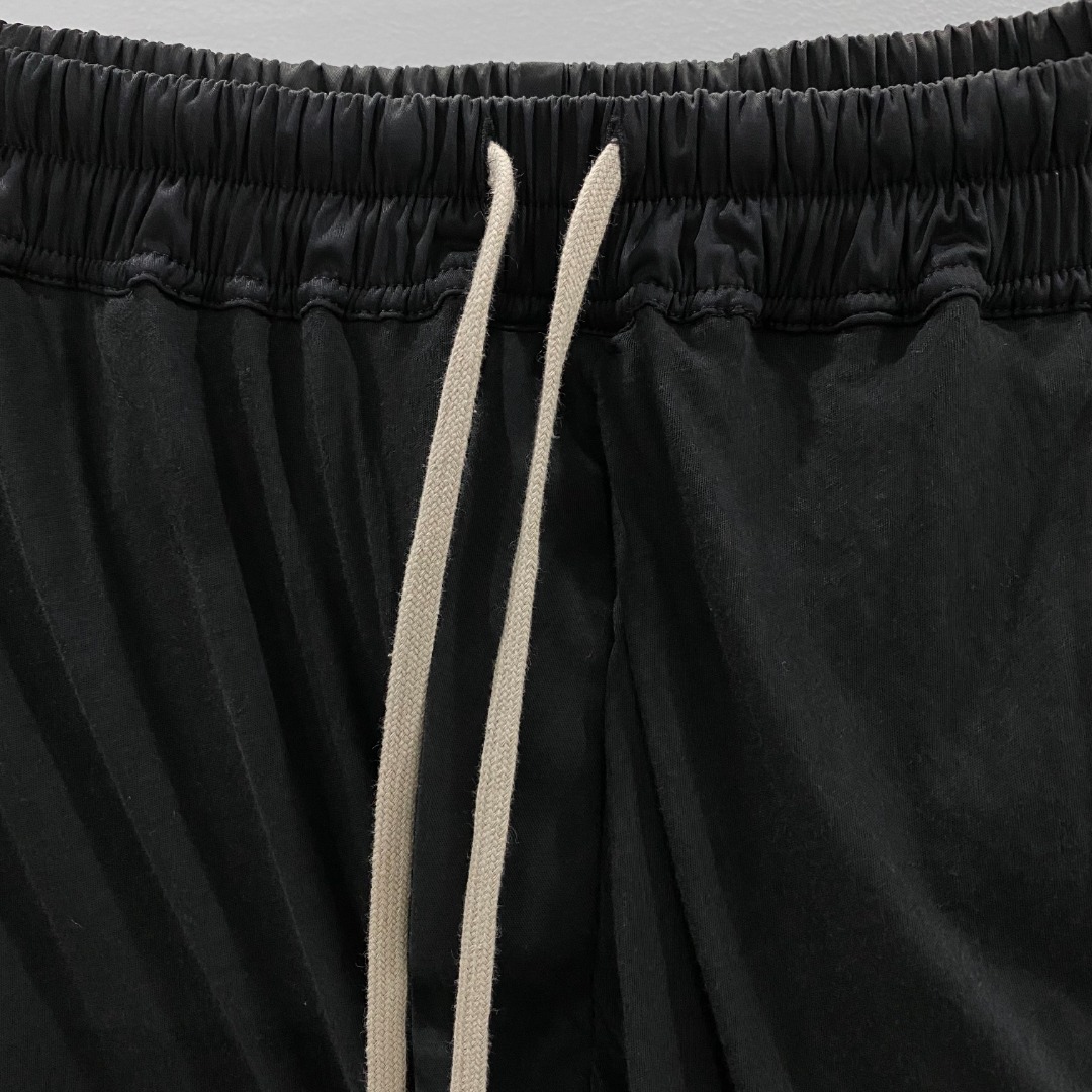 Rick Owens Drkshdw Belt Shorts - FashionPlug