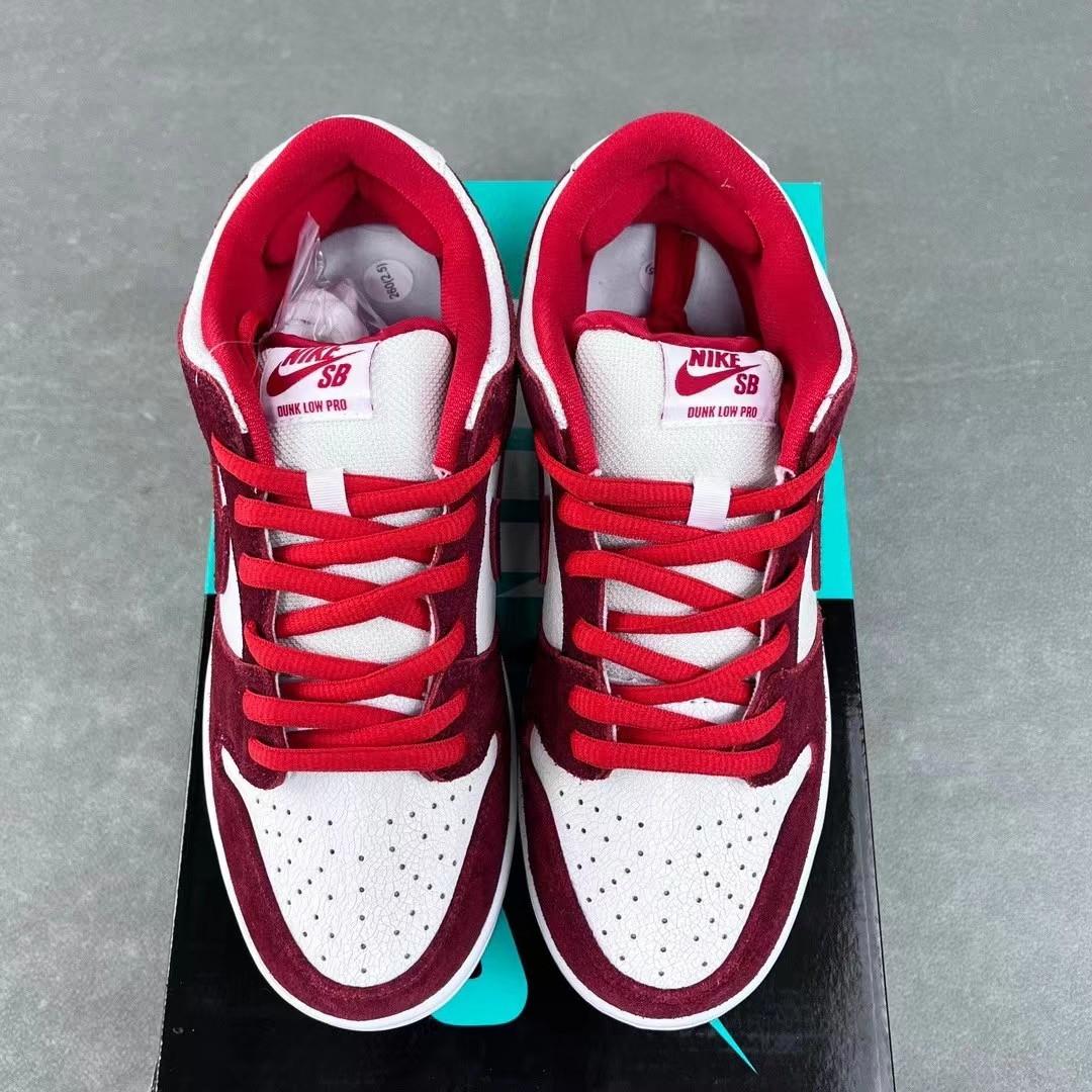 Nike Sb Dunk Low “City Of Love” Sneaker    313170-662 - FashionPlug