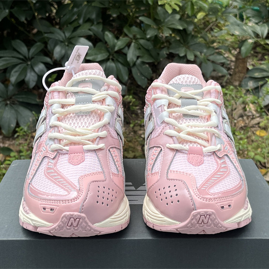 New Balance 1906R Sneakers      M1906NLN  - FashionPlug