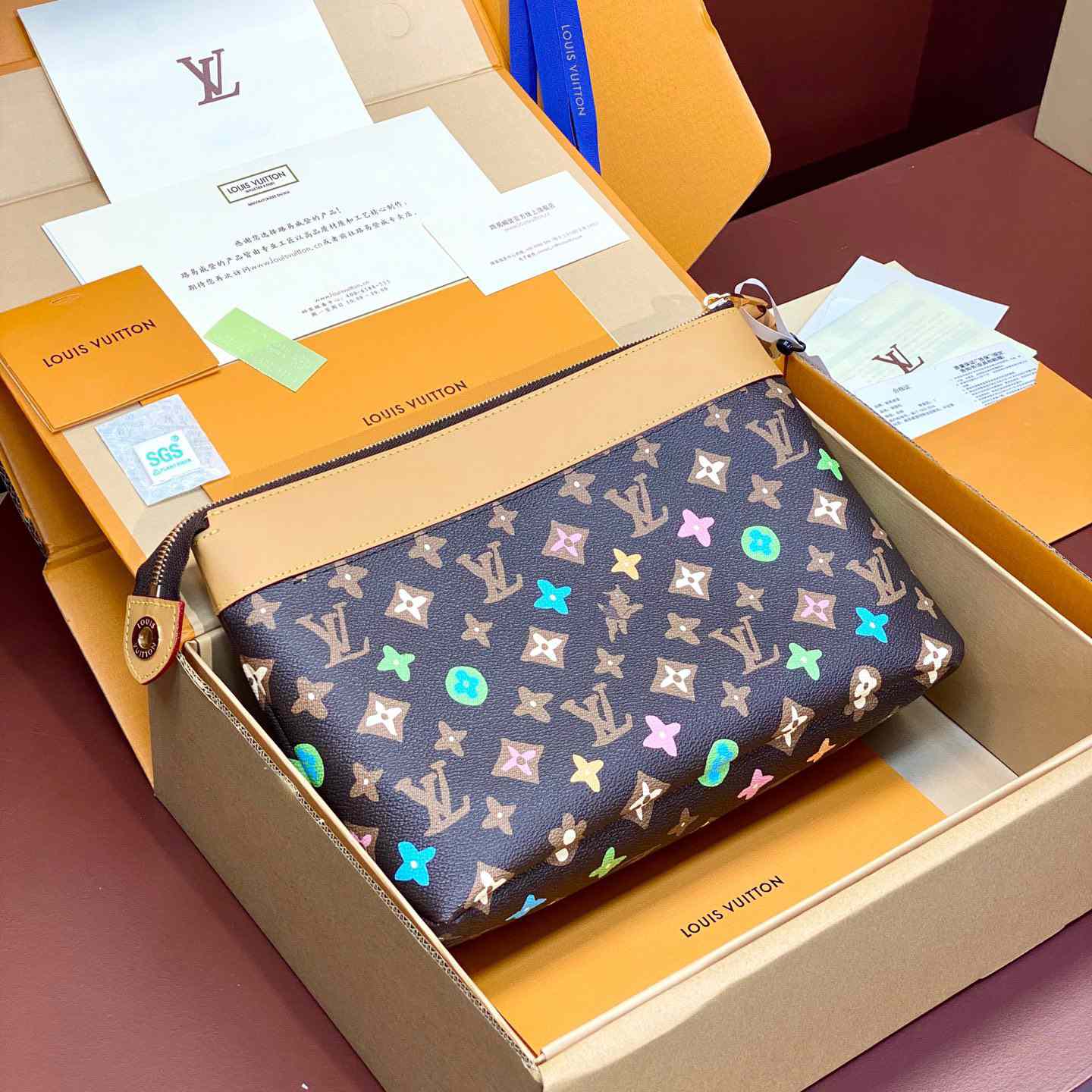 Louis Vuitton Pochette Voyage Souple    M83568 - FashionPlug