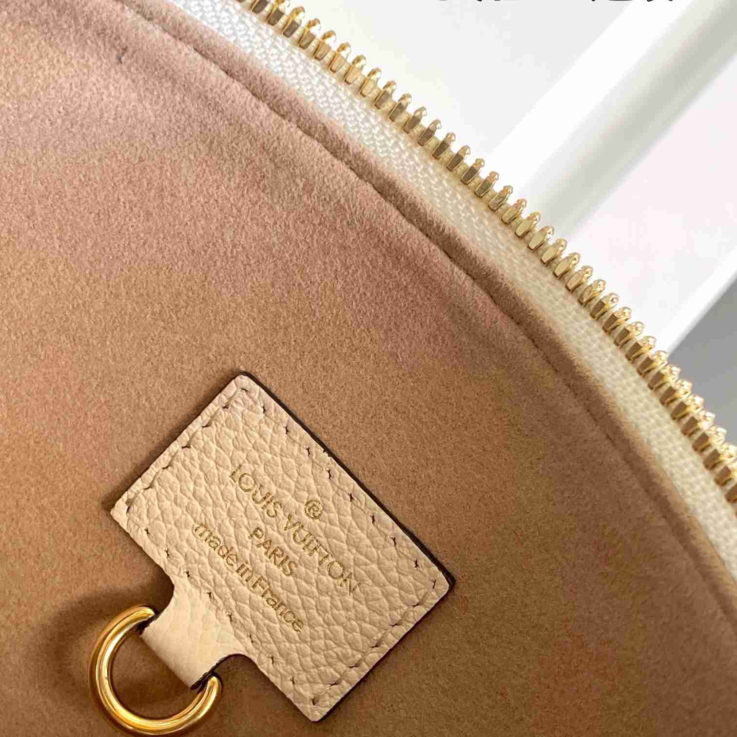 Louis Vuitton Sac Sport   M46609 - FashionPlug