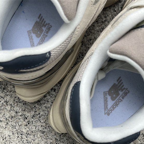 New Balance NB 9060 Sneakers    U9060EEB - FashionPlug
