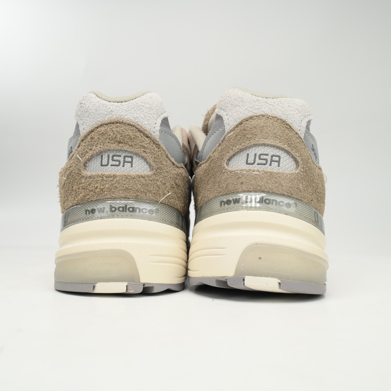 New Balance 992 Levi's Sneakers      M992LV  - FashionPlug