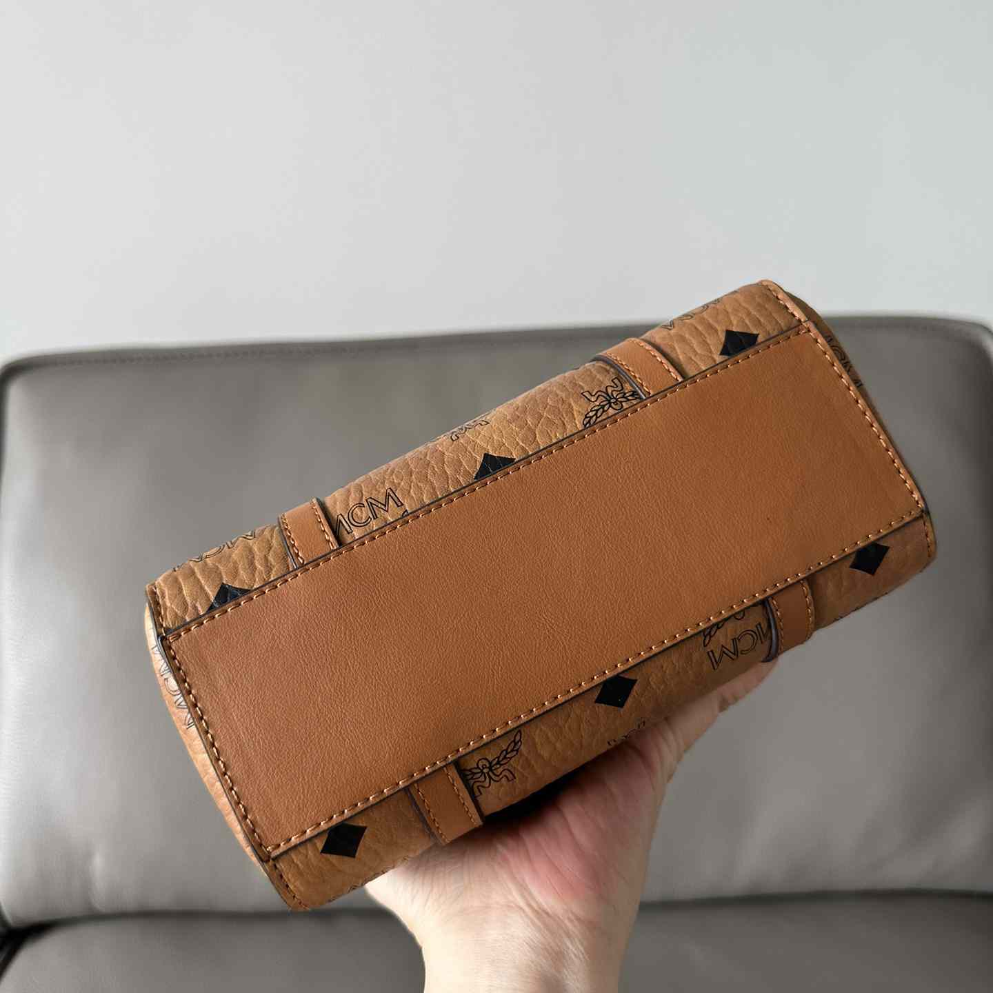 MCM Aren Top-zip Shopper In Visetos - FashionPlug