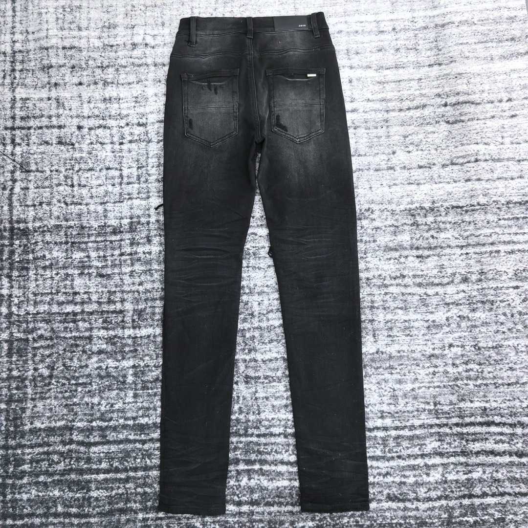 Amiri Slim Fit Jeans    665 - FashionPlug
