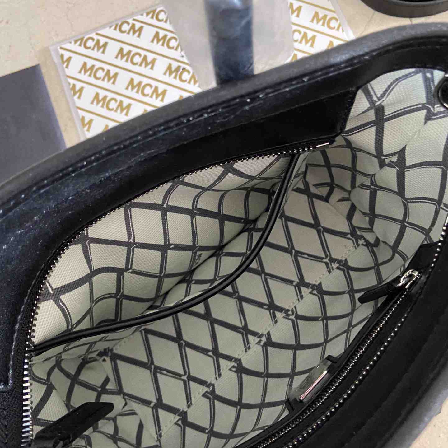 MCM Aren Top-zip Shopper In Visetos - FashionPlug