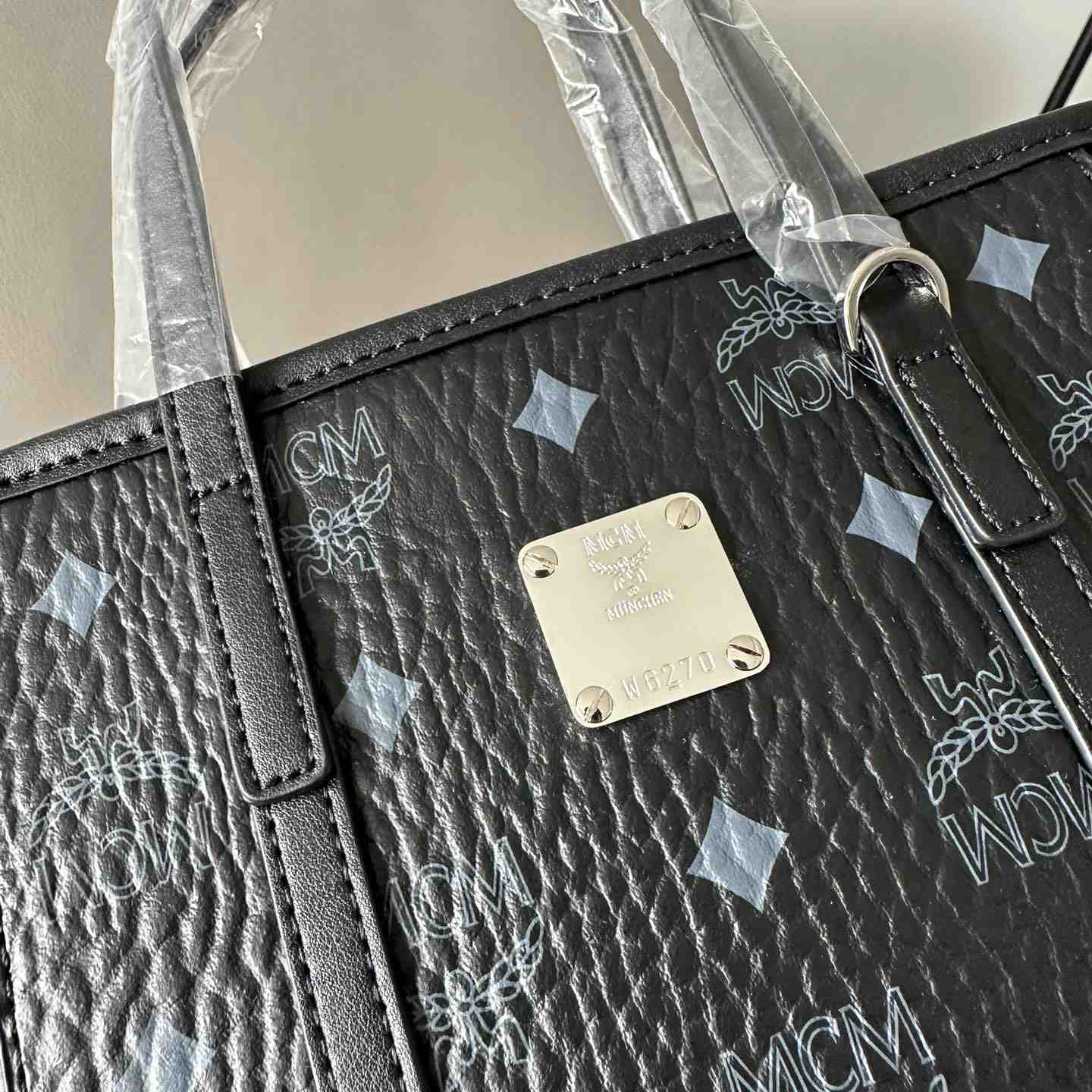MCM Aren Top-zip Shopper In Visetos - FashionPlug