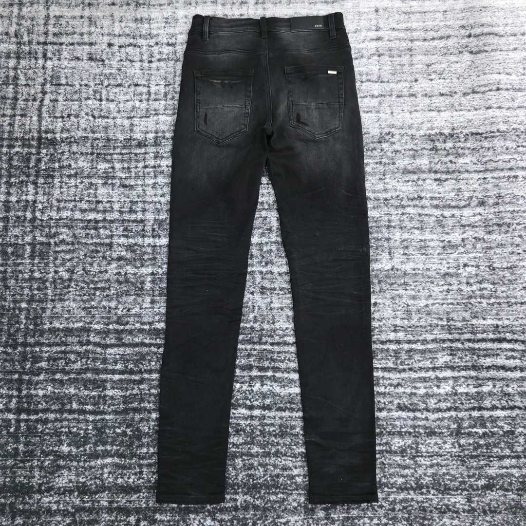Amiri Slim Fit Jeans    660 - FashionPlug