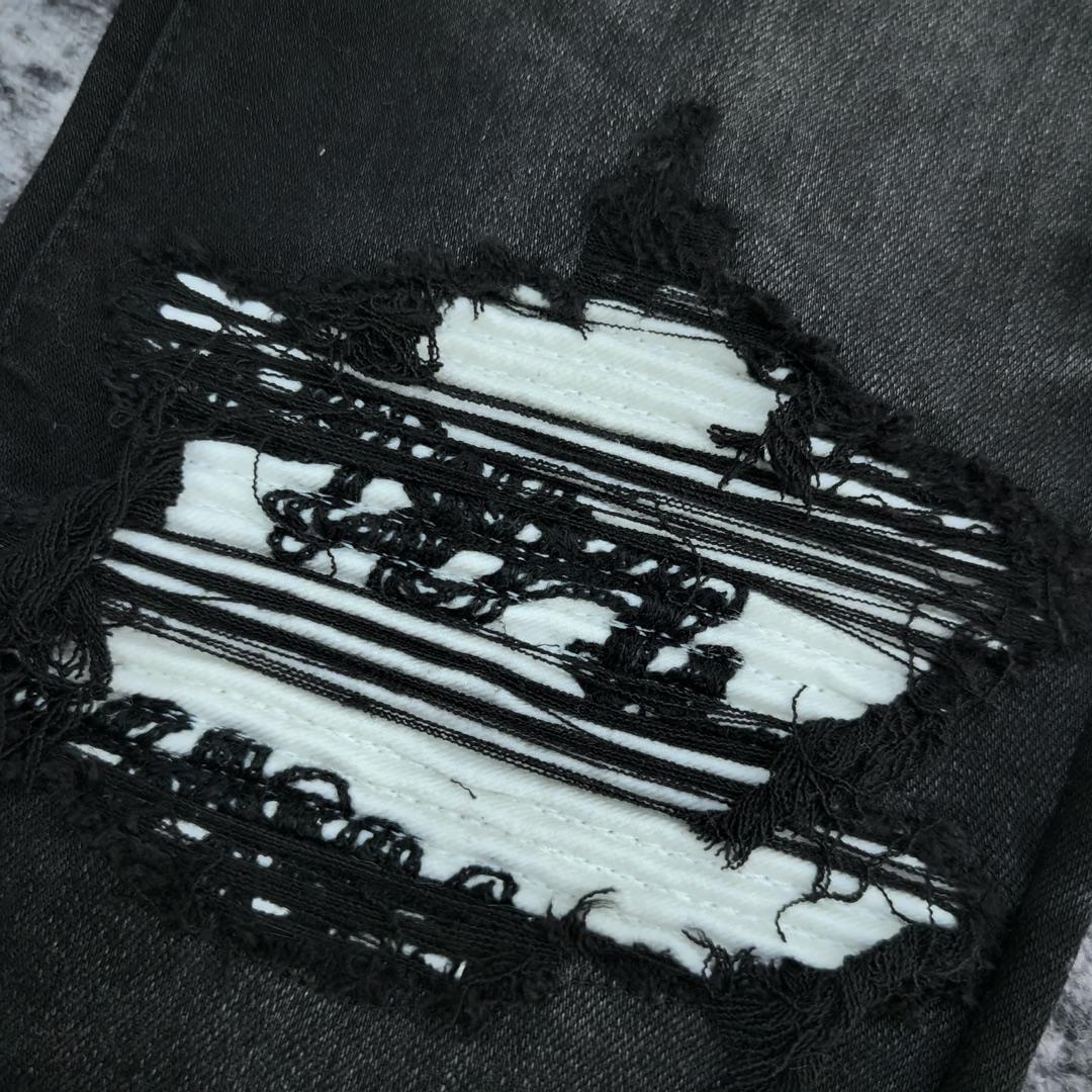 Amiri Slim Fit Jeans    660 - FashionPlug