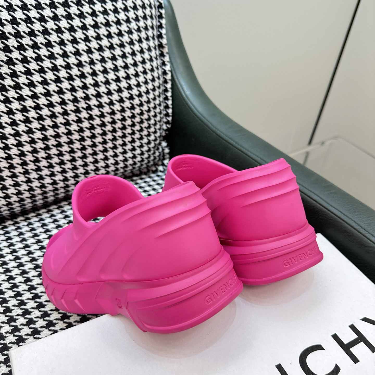 Givenchy Marshmallow Wedge Sandals In Rubber - FashionPlug