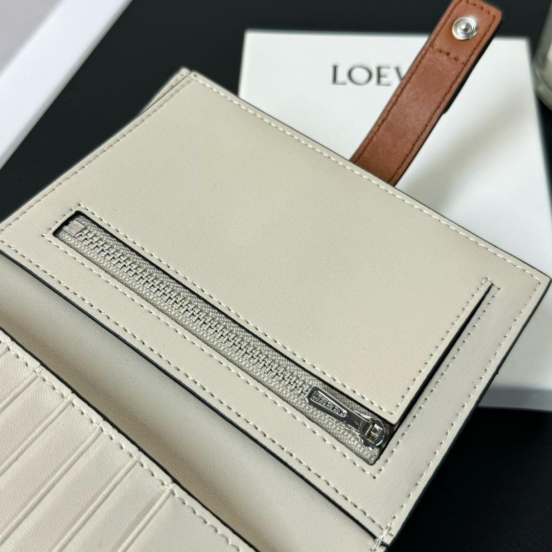 Loewe Medium Vertical Grained-Leather Wallet(14×11cm) - FashionPlug