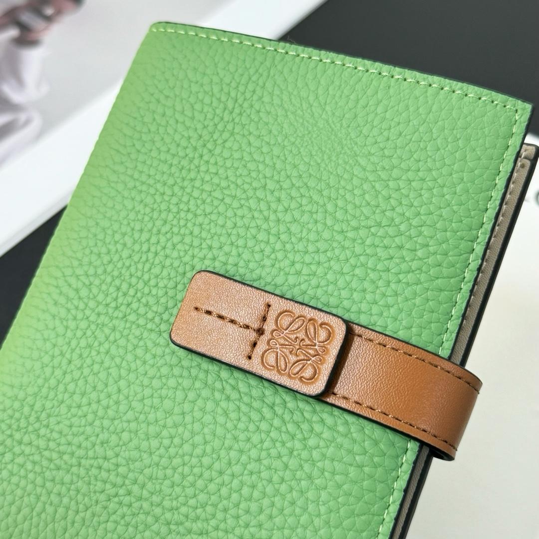 Loewe Medium Vertical Grained-Leather Wallet(14×11cm) - FashionPlug