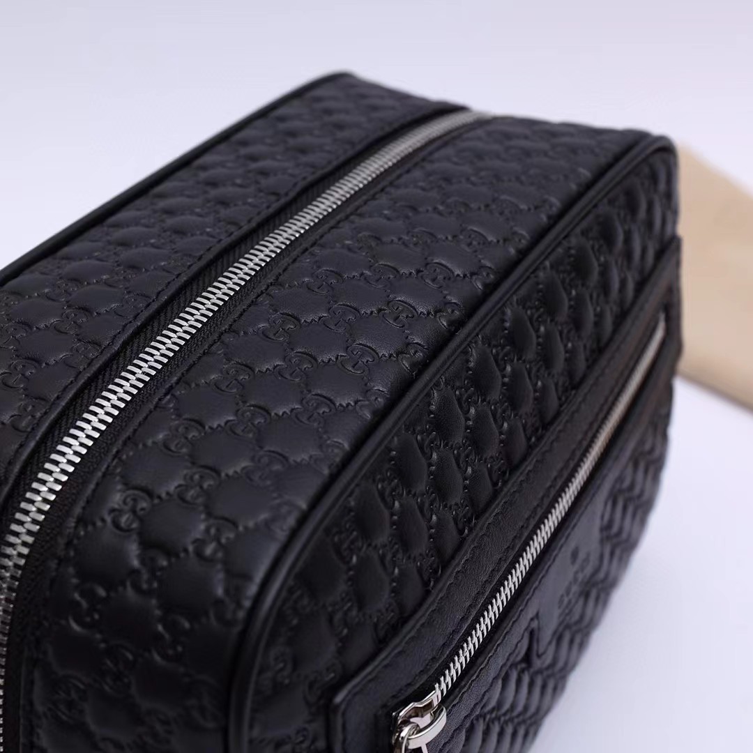 Gucci Cosmetic Case Clutch - FashionPlug